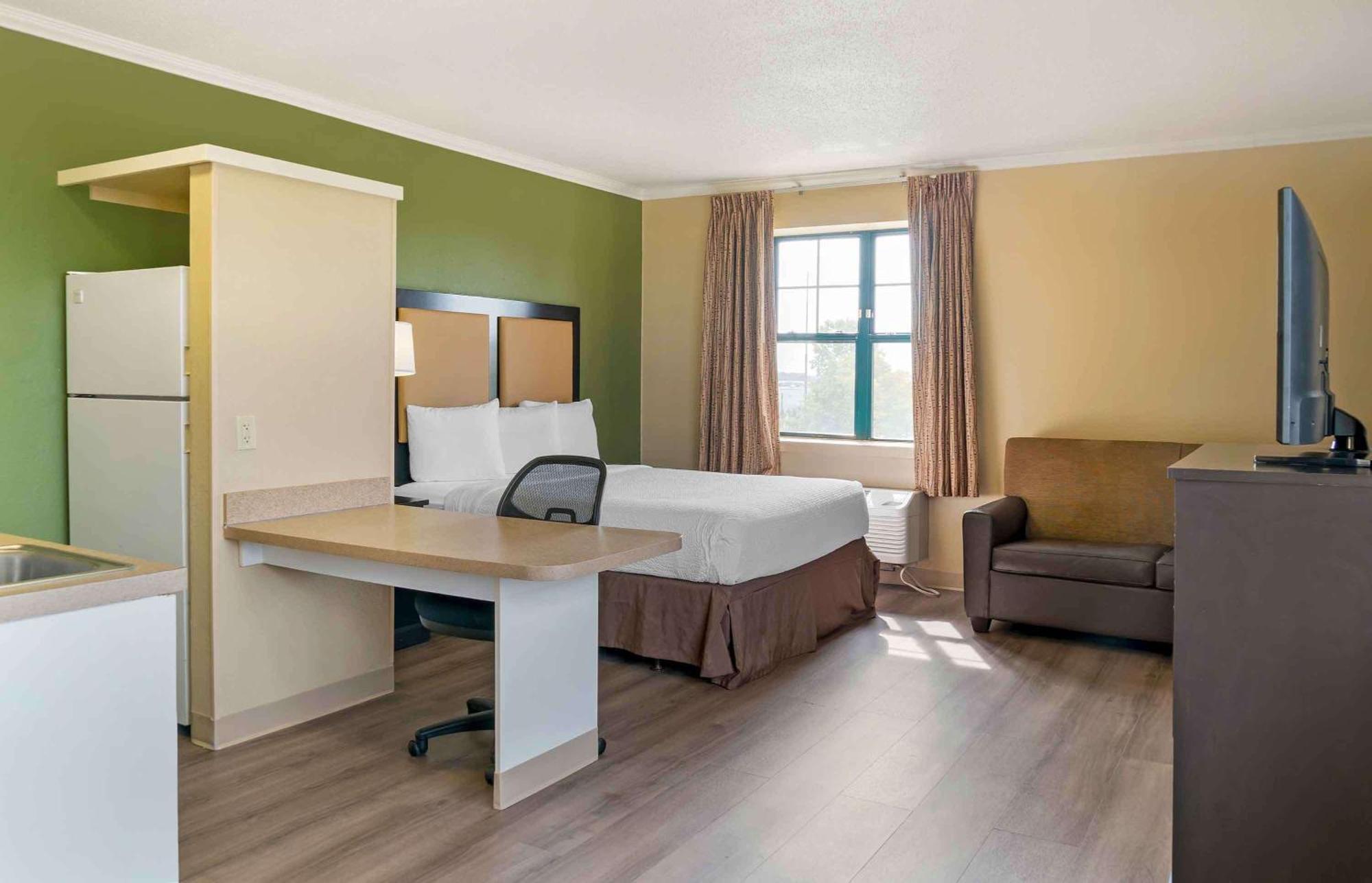 Extended Stay America Suites - Detroit - Madison Heights Exteriör bild