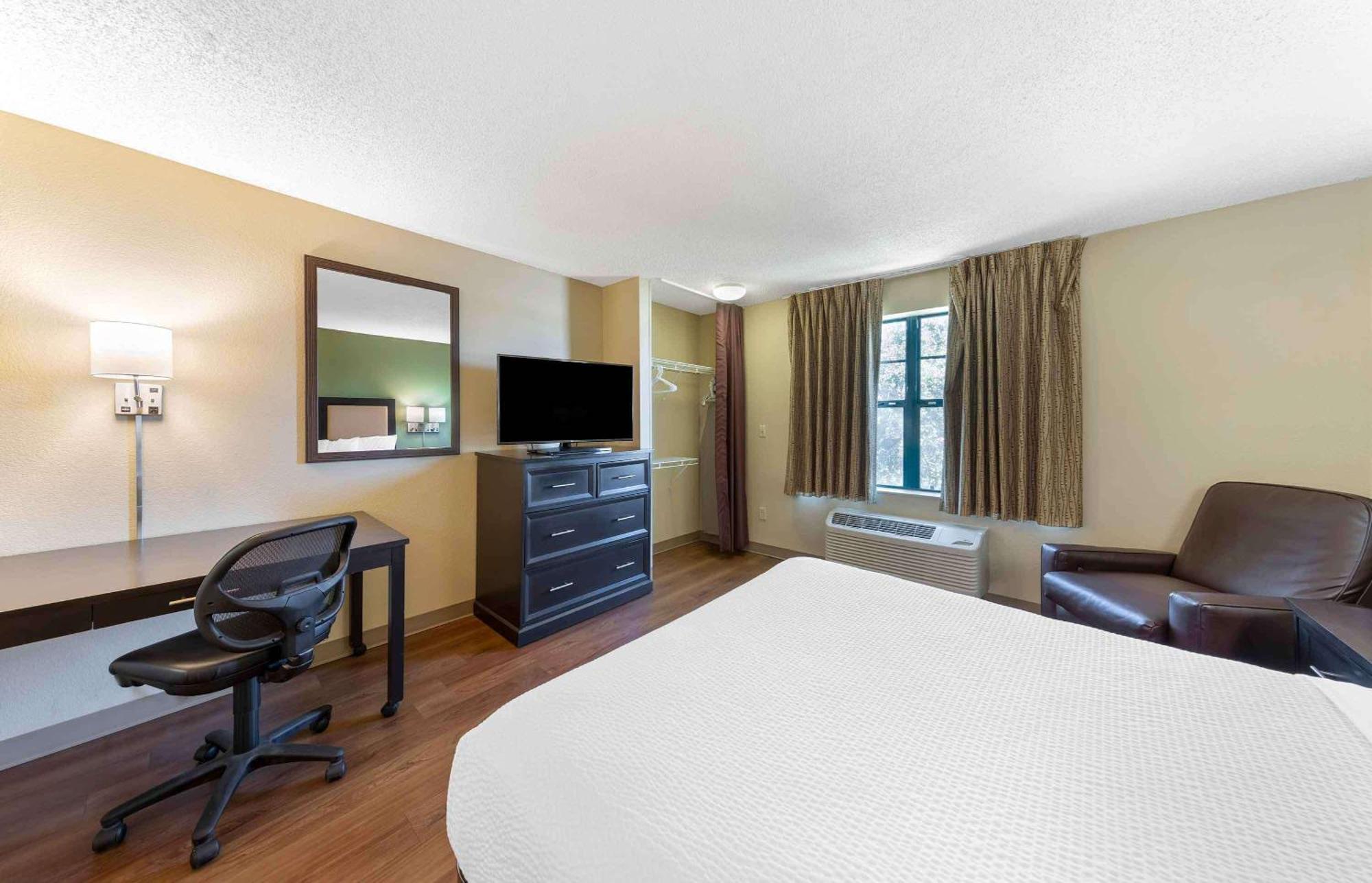 Extended Stay America Suites - Detroit - Madison Heights Exteriör bild