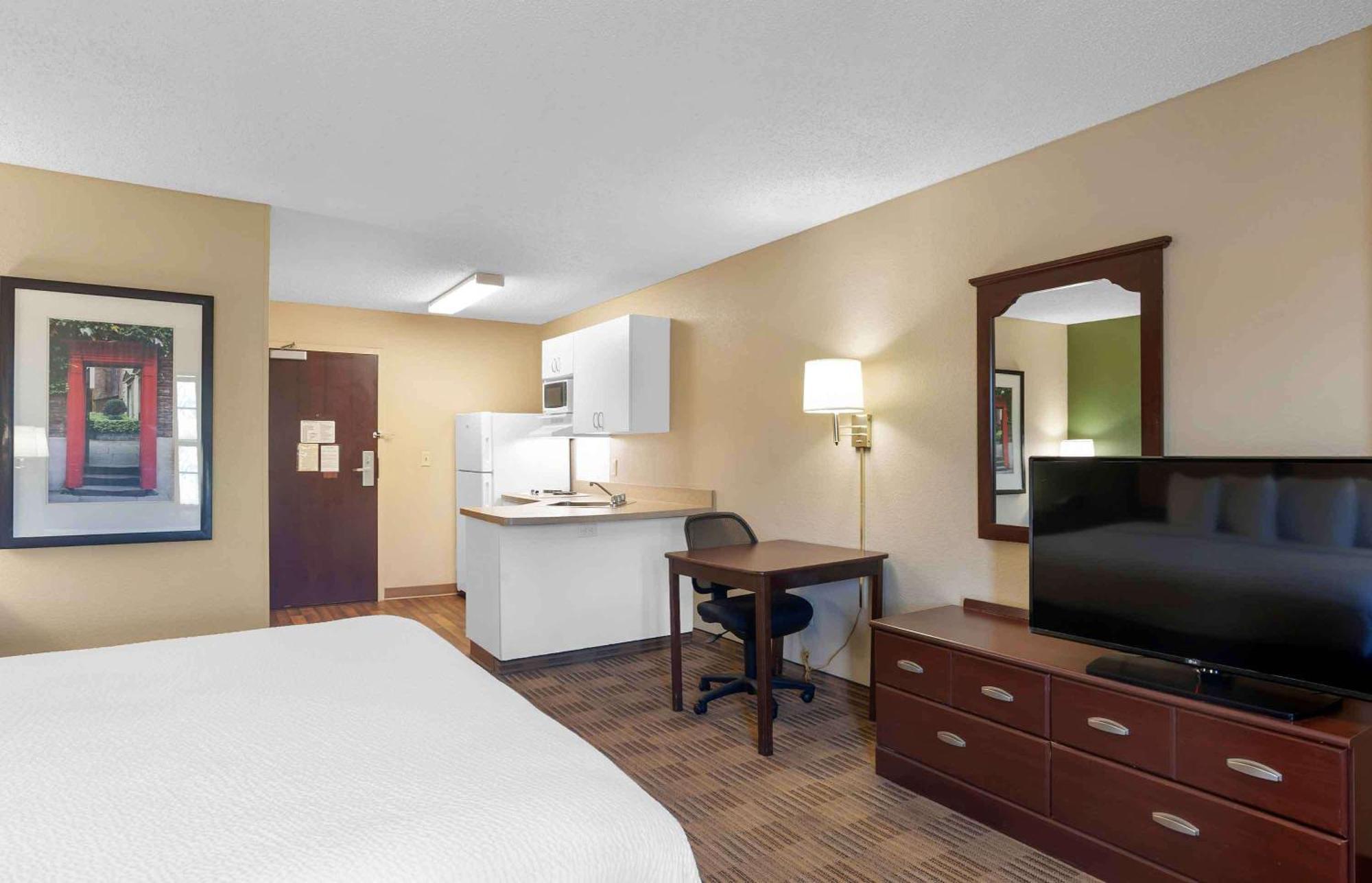Extended Stay America Suites - Detroit - Madison Heights Exteriör bild